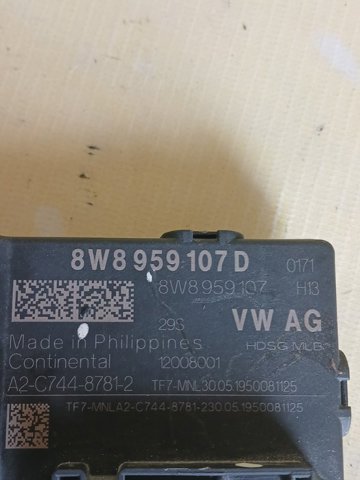 8W8959107D VAG Модуль управления (ЭБУ) открытия крышки багажника (двери 3/5-й задней) купить в Кривой Рог
