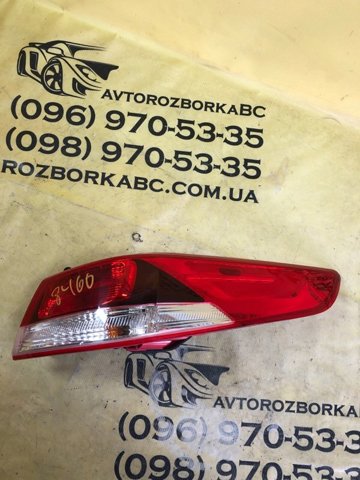 Задний правый внешний фонарь 92402D5000 HYUNDAI