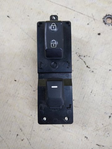 HYUNDAI 93576A7200 в наличии Днепр