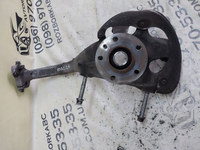 95B407254B VAG Цапфа (поворотный кулак) передний правый купить в Запорожье