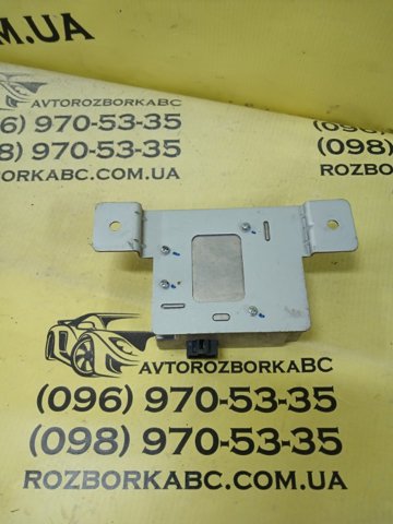 963904U000 HYUNDAI купить в Полтава