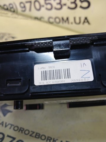 HYUNDAI 972504 в наличии Львов