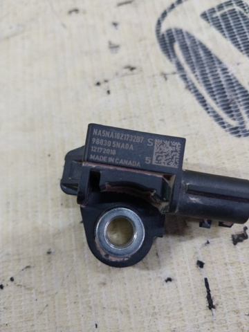 NISSAN 988305NA0A Датчик удара в наличии Сумы