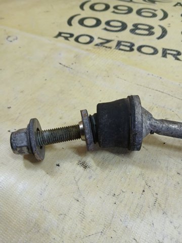 Солдатик стабилизатора, переднего, левый A1663200789 MERCEDES