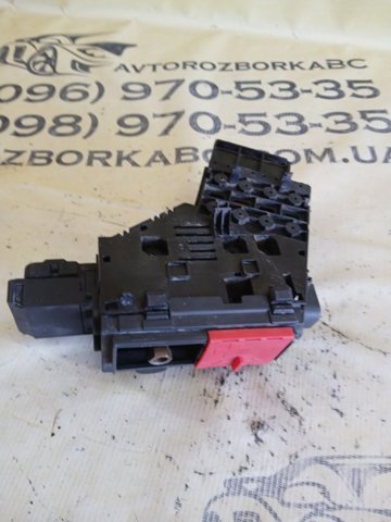 A1665402450 MERCEDES Блок предохранителей купить в Черновцы