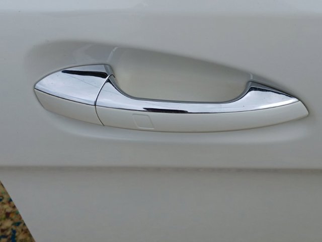 Пассажирская передняя дверь A1667200205 MERCEDES