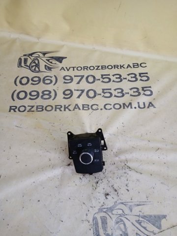 Блок кнопок центральной консоли A1669050003 MERCEDES