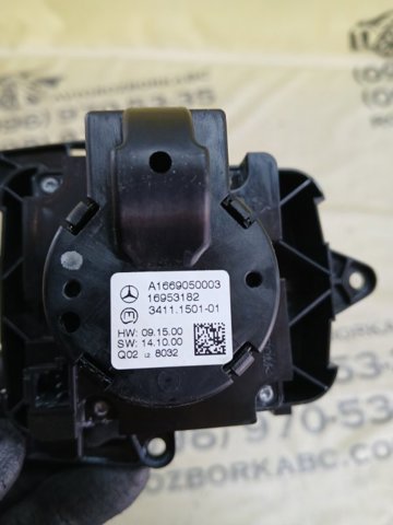 MERCEDES A1669050003 Блок кнопок центральной консоли в наличии Каменское