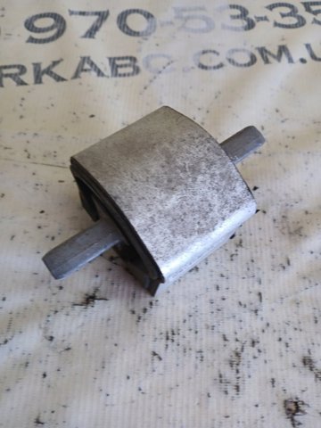Задняя опора трансмиссии A2052405100 MERCEDES