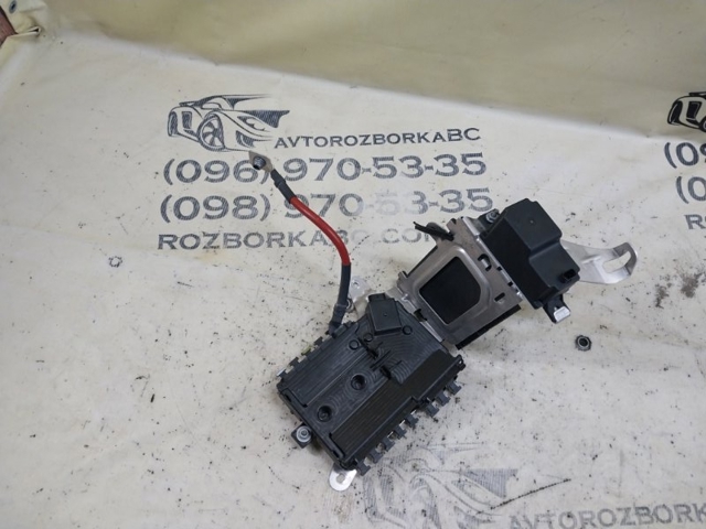 Блок предохранителей и реле A2055402850 MERCEDES