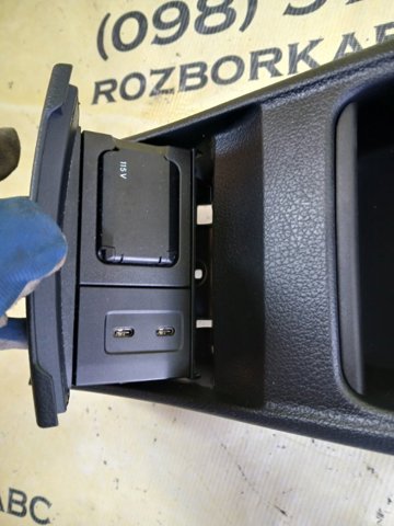 MERCEDES A24768030019051 Накладка декоративная центральной консоли в наличии Харьков