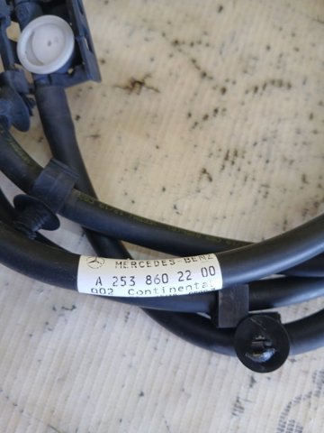 Веерная форсунка омывателя A2538602200 MERCEDES