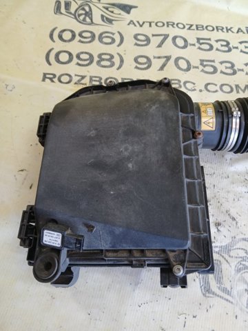 MERCEDES A2760903901 Корпус воздушного фильтра левый в наличии Харьков