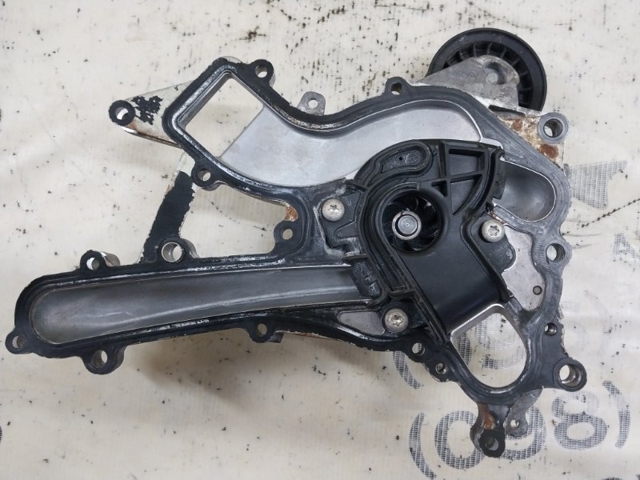 MERCEDES A2762010701 Помпа в наличии Киев
