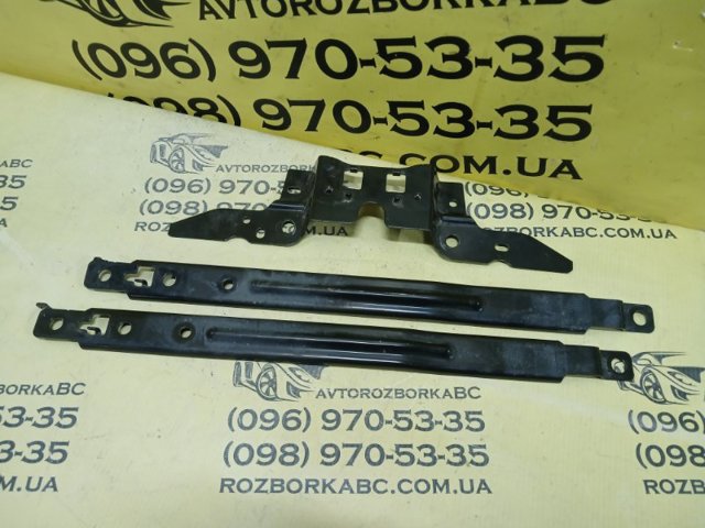 Кронштейн замка капота KB7W5215Y MAZDA