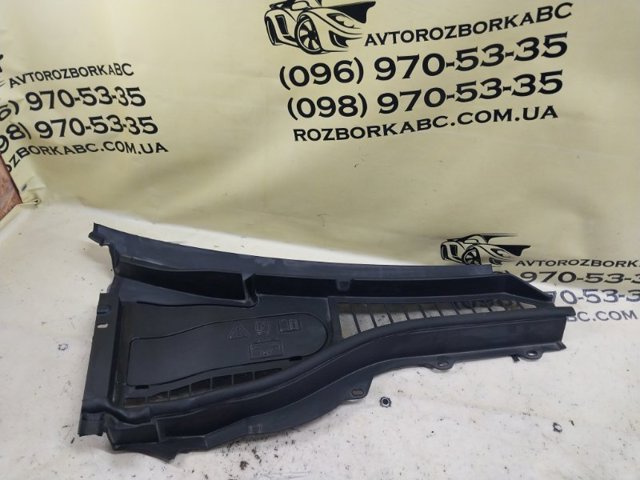 Решетка стеклоочистителей, правая LB5Z78022A68BA FORD