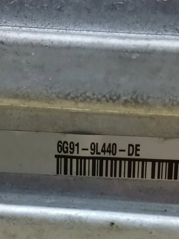 LR031467 LAND ROVER Радиатор интеркуллера купить в Николаев