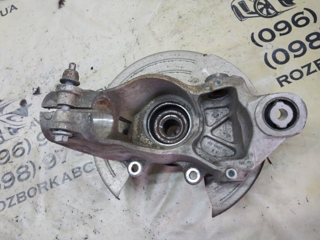 LR068884 LAND ROVER Цапфа (поворотный кулак) задний левый купить в Одесса