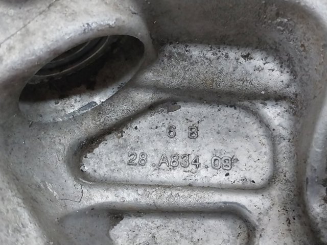 LR068884 LAND ROVER Цапфа (поворотный кулак) задний левый купить в Павлоград