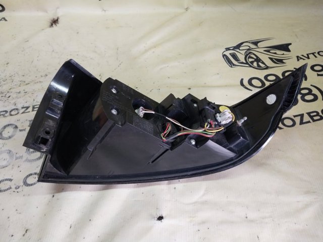 LR072648 LAND ROVER Задний фонарь купить в Ровно