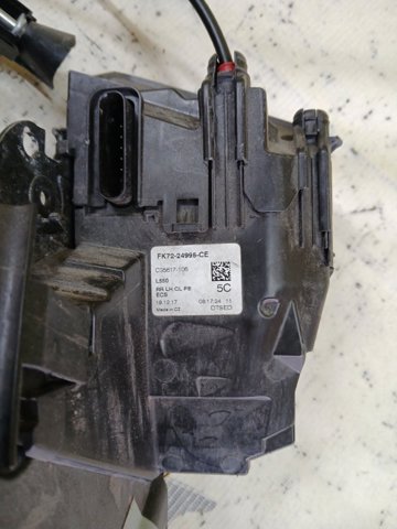 Замок передней левой двери LR078731 LAND ROVER