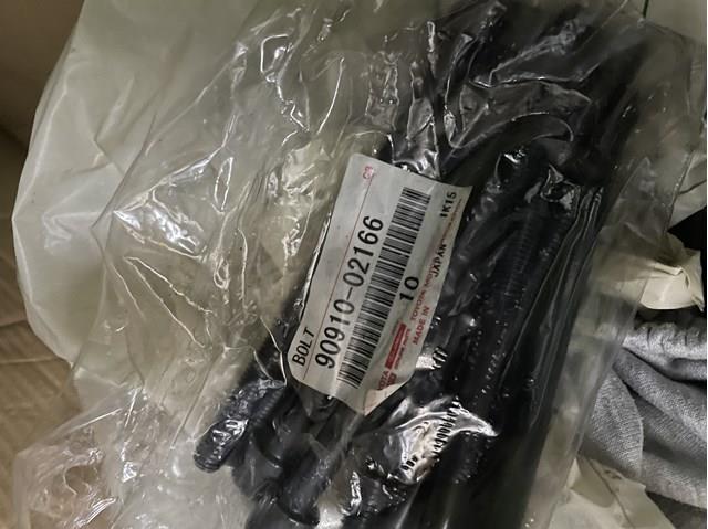TOYOTA 9091002166 Болт ГБЦ в наличии Украина