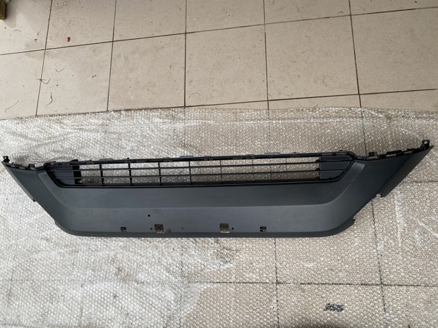 TOYOTA 5311342121 Решетка бампера переднего центральная в наличии Кривой Рог