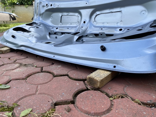 Крышка багажника 6440102F20 TOYOTA