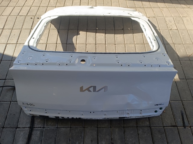 Дверь задняя багажная 72800CV000 HYUNDAI