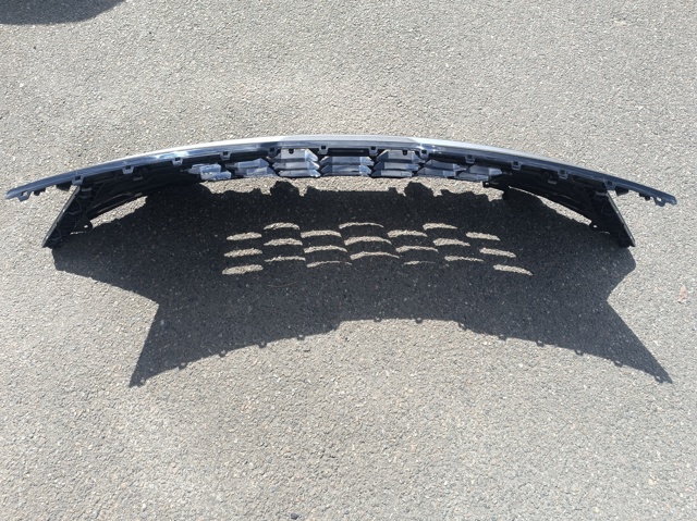 HYUNDAI 86350R2040CAD Решетка радиатора в наличии Кривой Рог