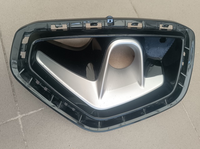 Заглушка ПТФ бампера переднего правая 86524H8HA0 HYUNDAI
