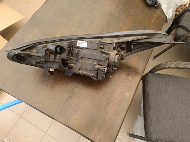 92102F1500 HYUNDAI Фара правая купить в Украина