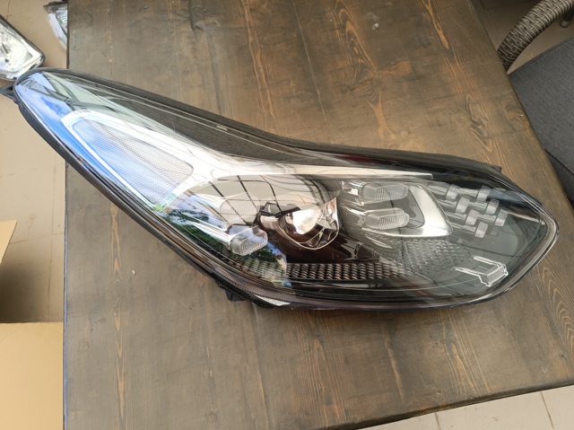 92102F1500 Правая фара купить Ровно