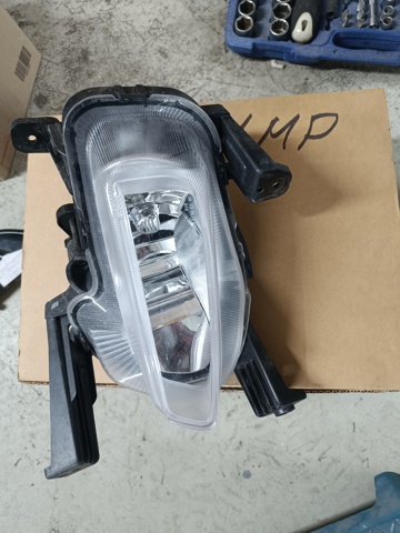 Противотуманка правая 92202J7000 HYUNDAI