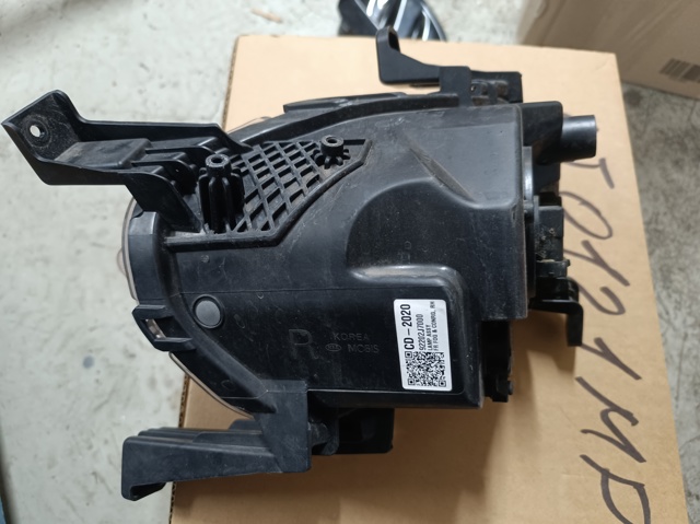 HYUNDAI 92202J7000 Фара противотуманная правая в наличии Хмельницкий
