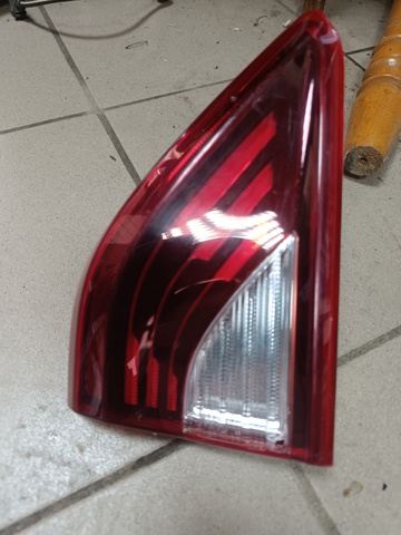 92404H8500 HYUNDAI Фонарь задний правый внутренний купить в Ужгород