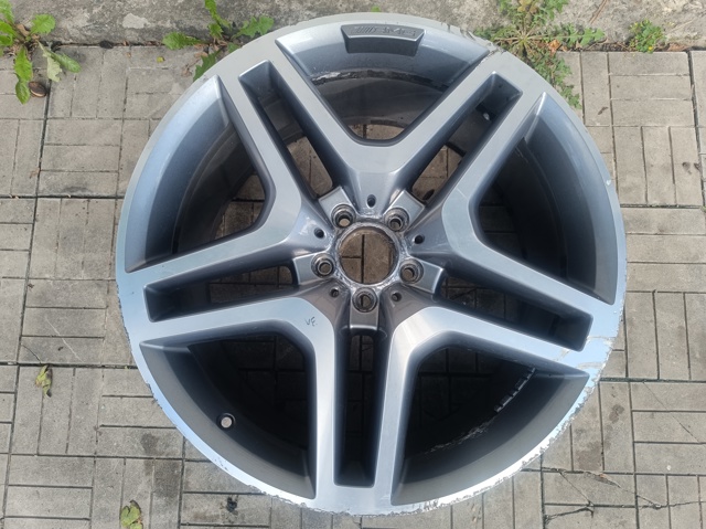 Диски на авто A1664012502 MERCEDES