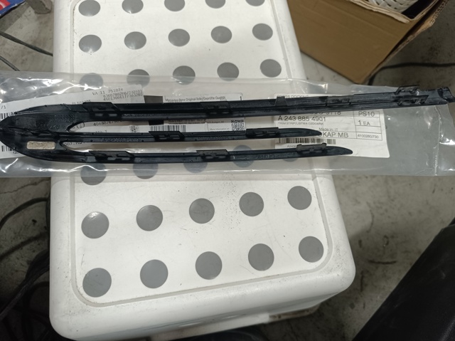 MERCEDES A2438854901 в наличии Хмельницкий