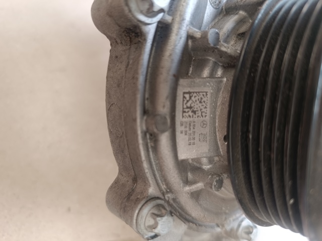 A6542010010 MERCEDES Помпа купить в Ирпень
