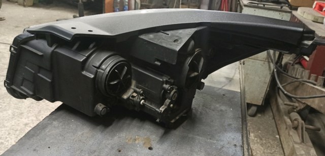 HYUNDAI 92102C6000 Правая фара в наличии Украина