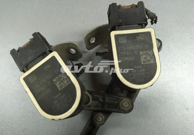 Датчик уровня кузова, передний 37146861351 BMW