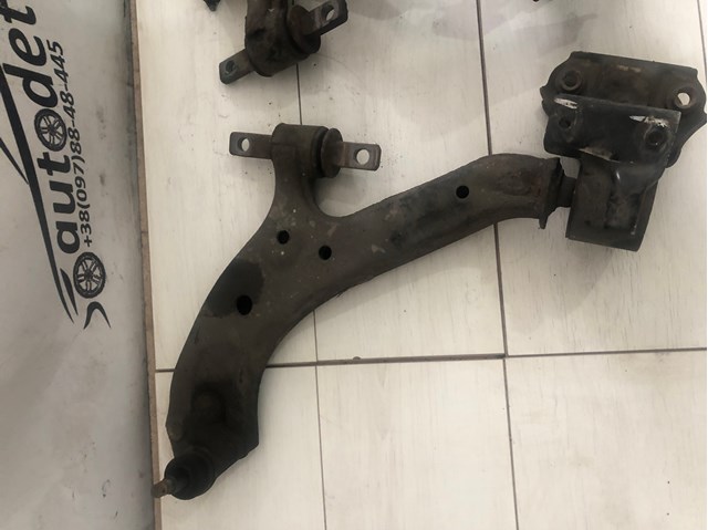 Левый рычаг передней нижней подвески 51360T1GE01 HONDA