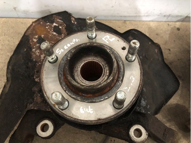 HYUNDAI 517152P000 Цапфа передняя левая в наличии Украина