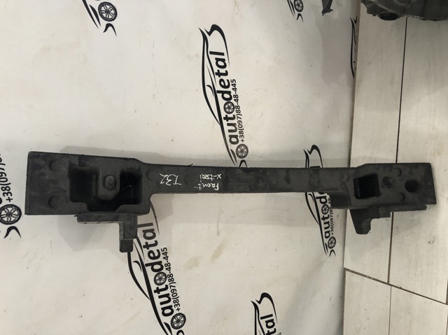 Абсорбер (наполнитель) бампера переднего 620906FR0A NISSAN