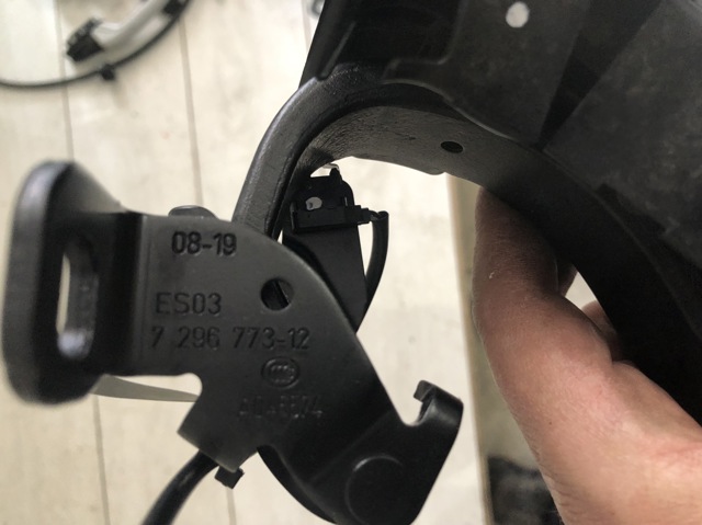 7296773 BMW Петля крышки багажника купить в Тернополь