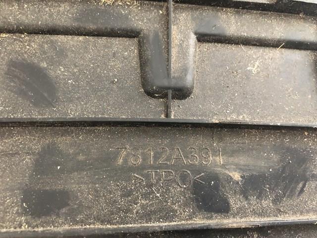 7812A391 MITSUBISHI Нижний дефлектор радиатора купить в Чернигов