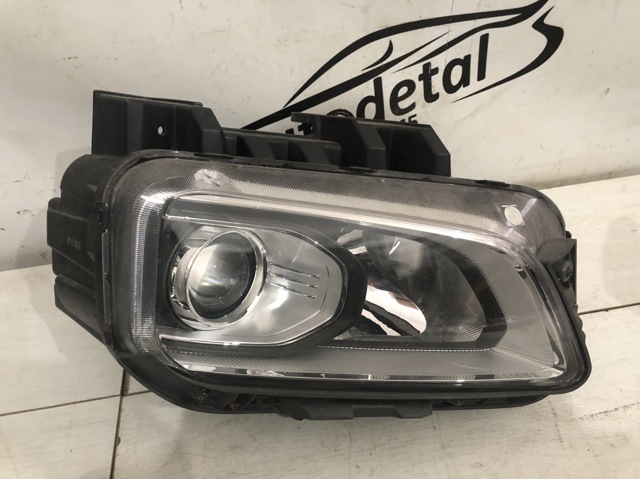 Фара передняя правая 92102J9050 HYUNDAI