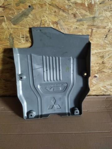9499D992 MITSUBISHI Крышка двигателя купить в Ровно