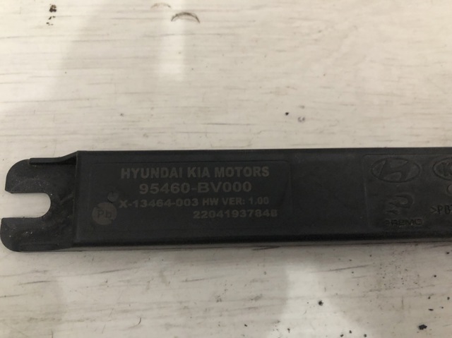 Антенна на крышу 95460BV000 HYUNDAI