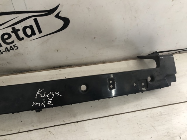 Кронштейн решетки радиатора GJ548A284BA FORD
